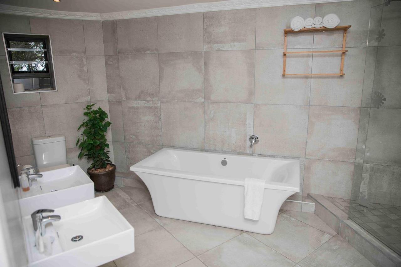 Palmwood Guesthouse Amanzimtoti Exterior foto